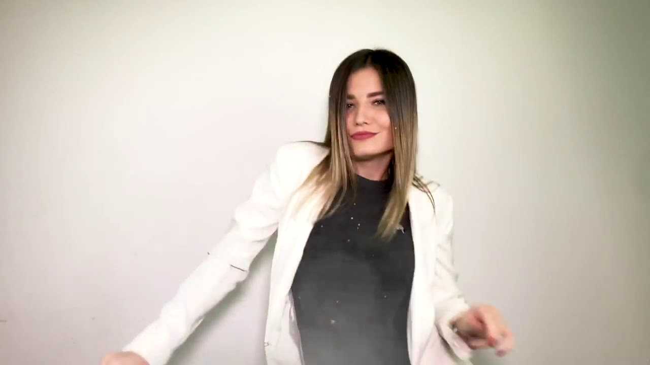 «бесконечная домашка»: как аниме-девушка стала символом youtube-стримов с музыкой для учёбы и частью онлайн-культуры - fitness